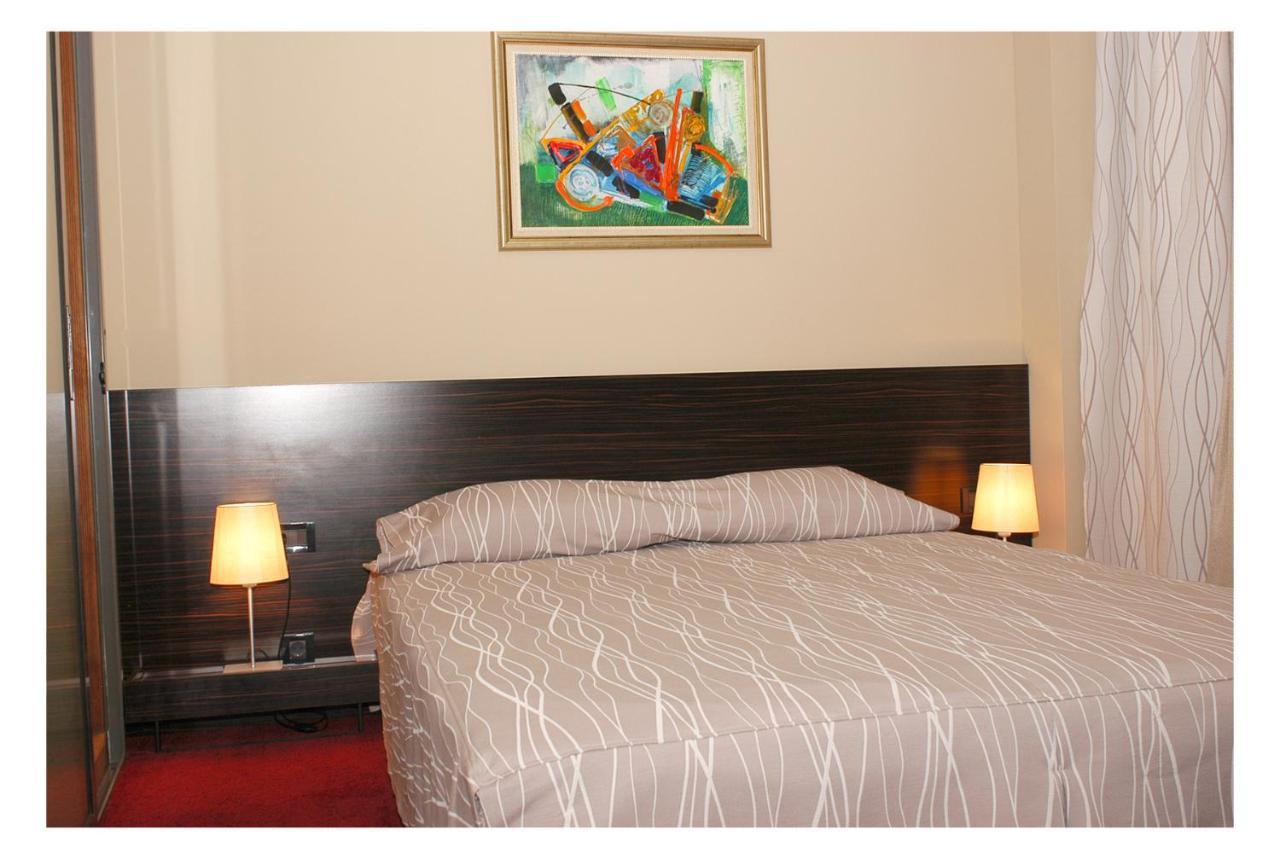 Famous House Hotel Plovdiv Luaran gambar