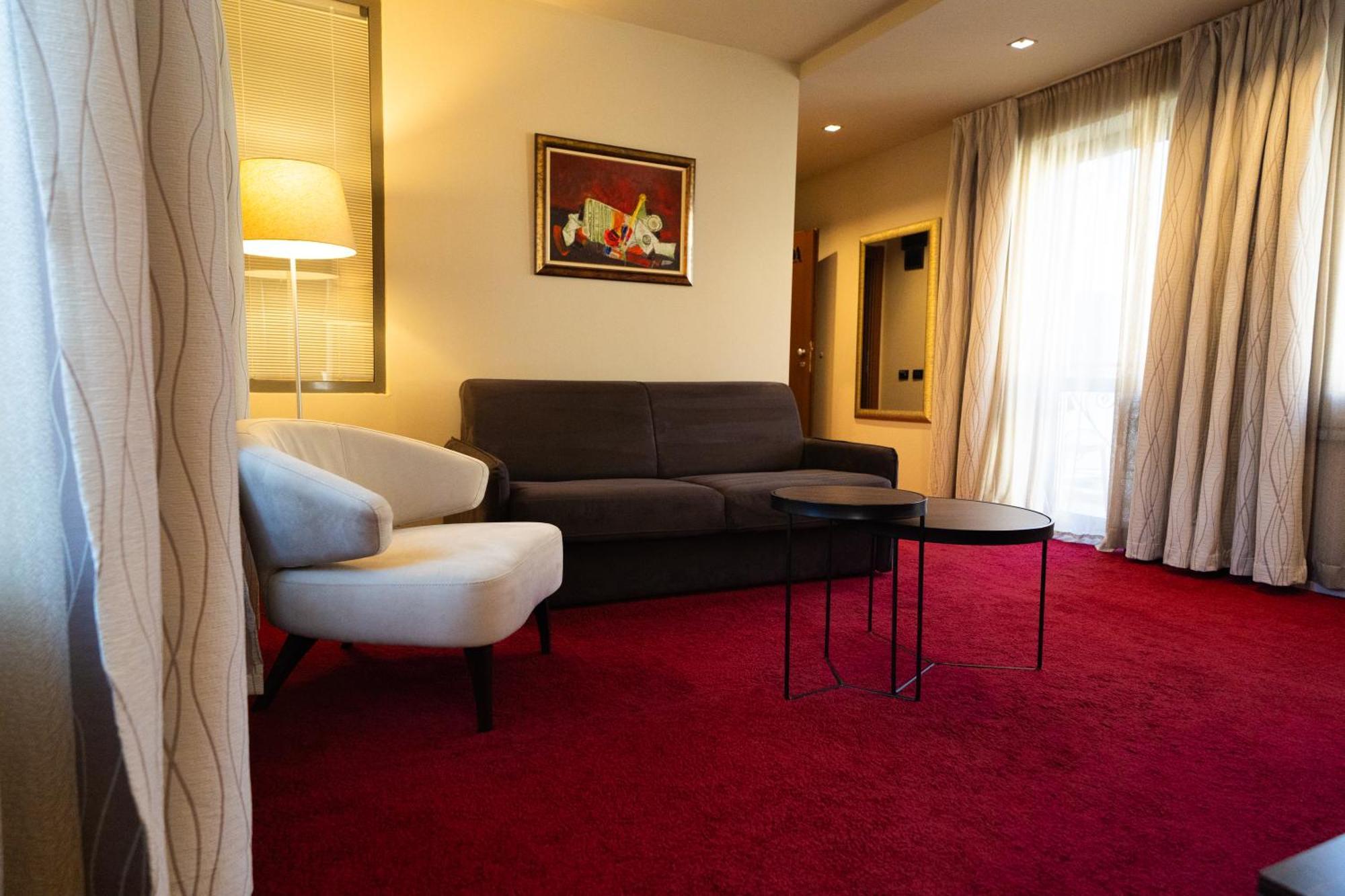 Famous House Hotel Plovdiv Luaran gambar