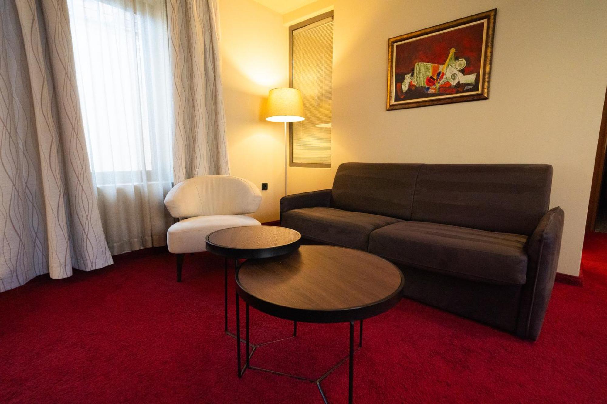 Famous House Hotel Plovdiv Luaran gambar